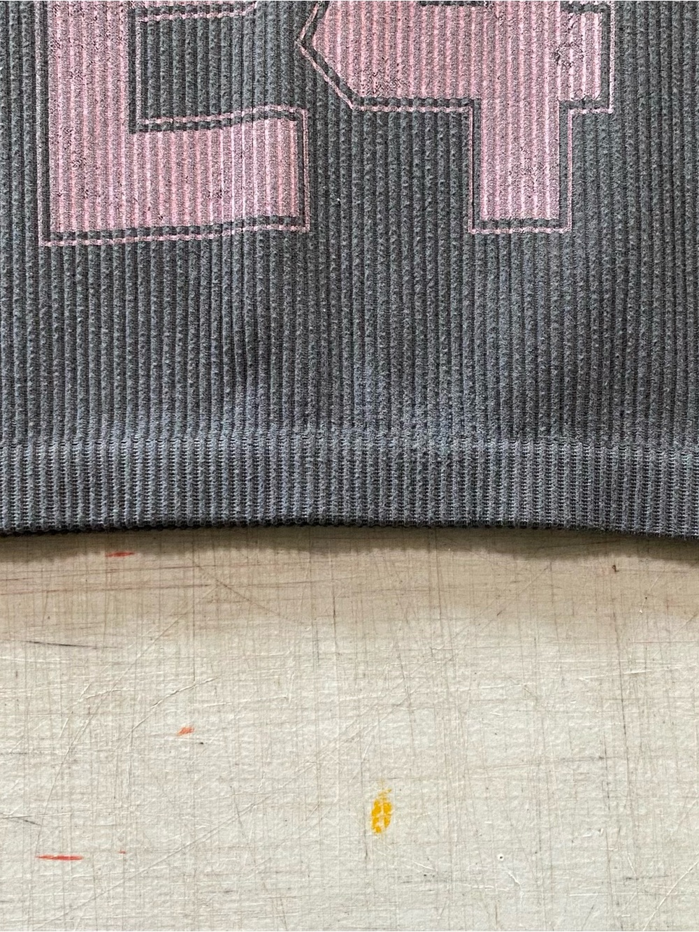 Girls gray V-neck crop top - Picture 6 of 6